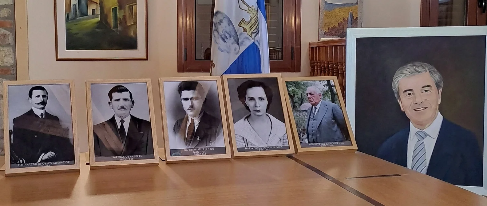 Πορτρέτα παλαιών προέδρων του συλλόγου